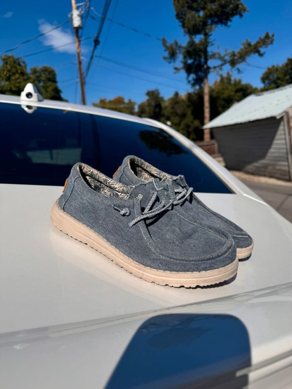 Hey dudes kids youth size 4